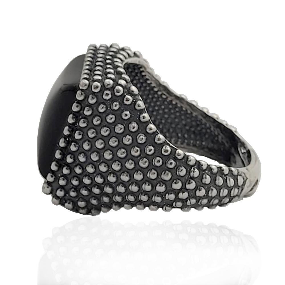 Anello quadrato per uomo mm 19x19 in argento 925 brunito con microsfere e pietra nera in onice