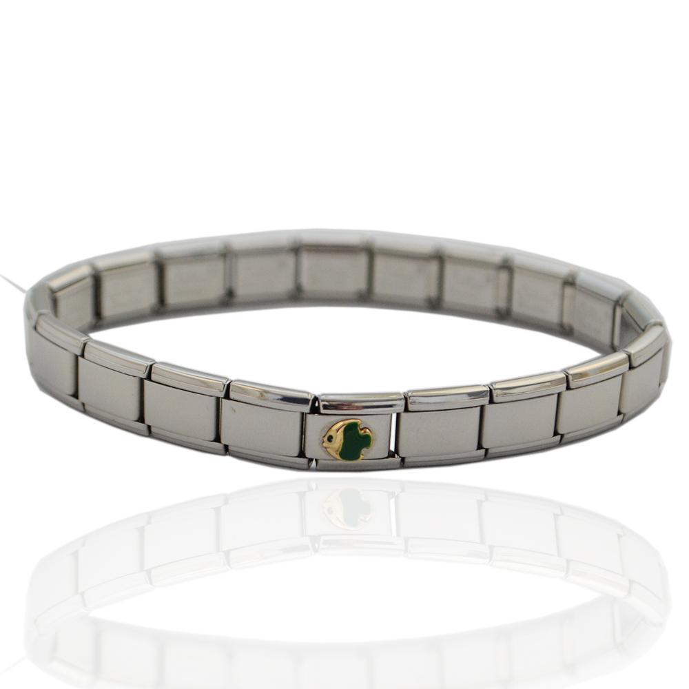 Bracciale composable in acciaio anallergico con centrale pesciolino verde in oro giallo 18 carati e smalti