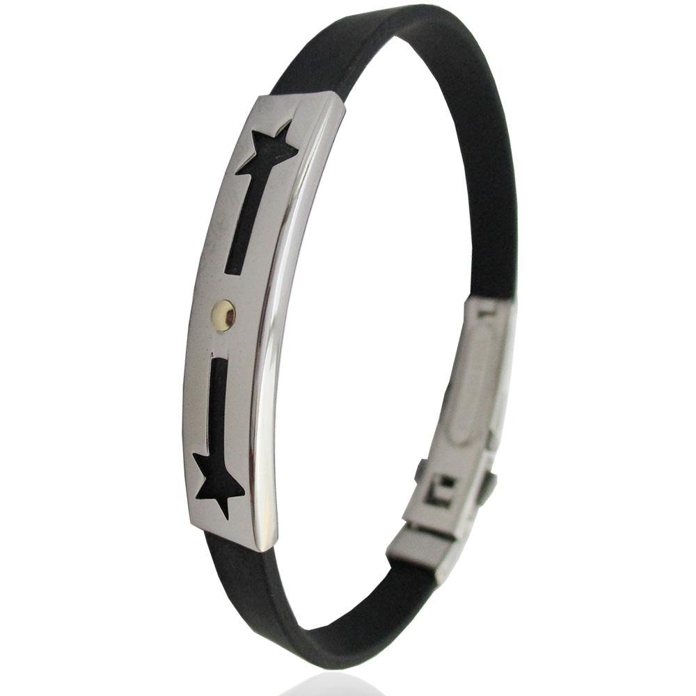 Bracciale caucciu' con chiusura deployante con targa in acciaio traforata con stelle e borchie in oro