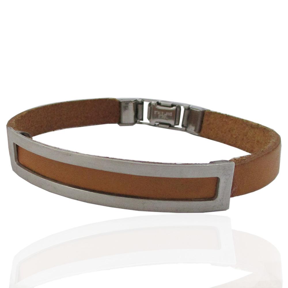 Bracciale uomo con cinturino in cuoio marrone e targa centrale in argento 925 satinato