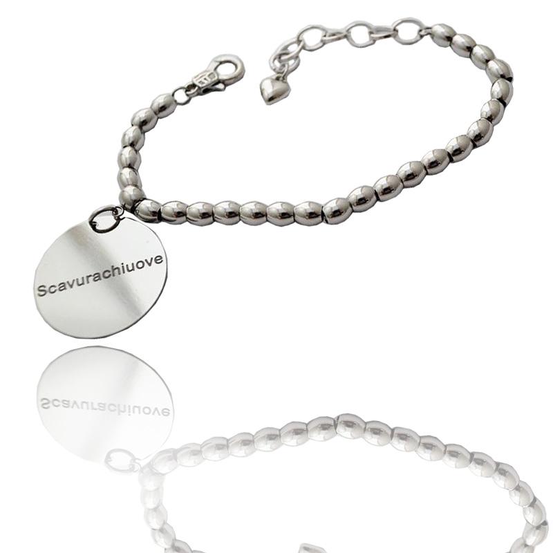Bracciale donna in acciaio lucido maglia ad olivette con ciondolo con scritta in napoletano 