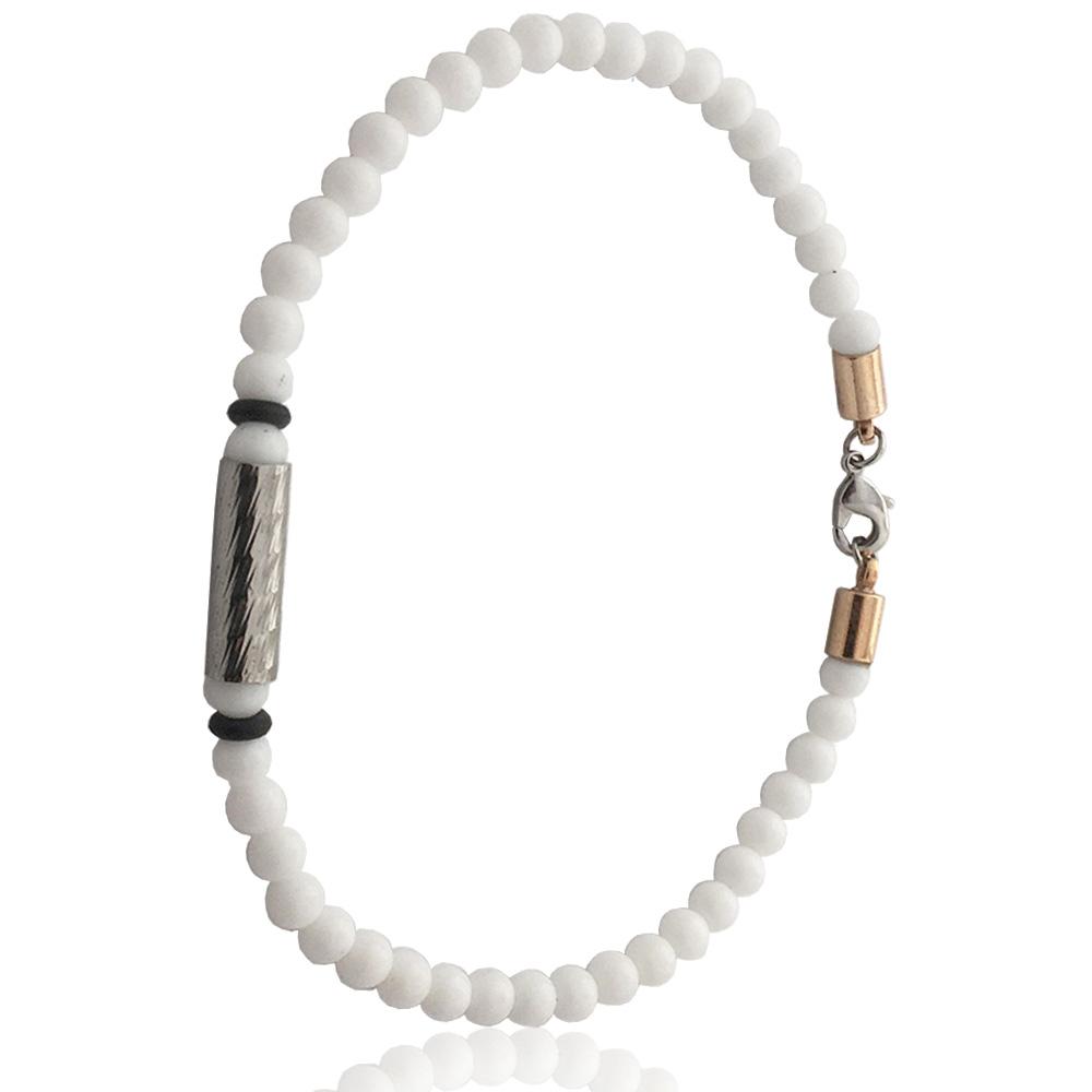 Bracciale acciaio bicolore con sfere di agata bianca di mm 4 e con cilindro centrale