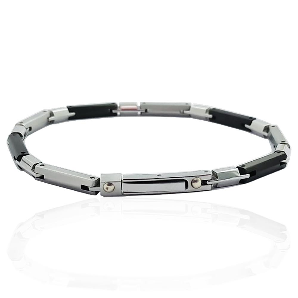 Bracciale in acciaio con maglia a esagono lucida satinata e placcata rutenio con applicazioni di borchie in oro giallo 18k