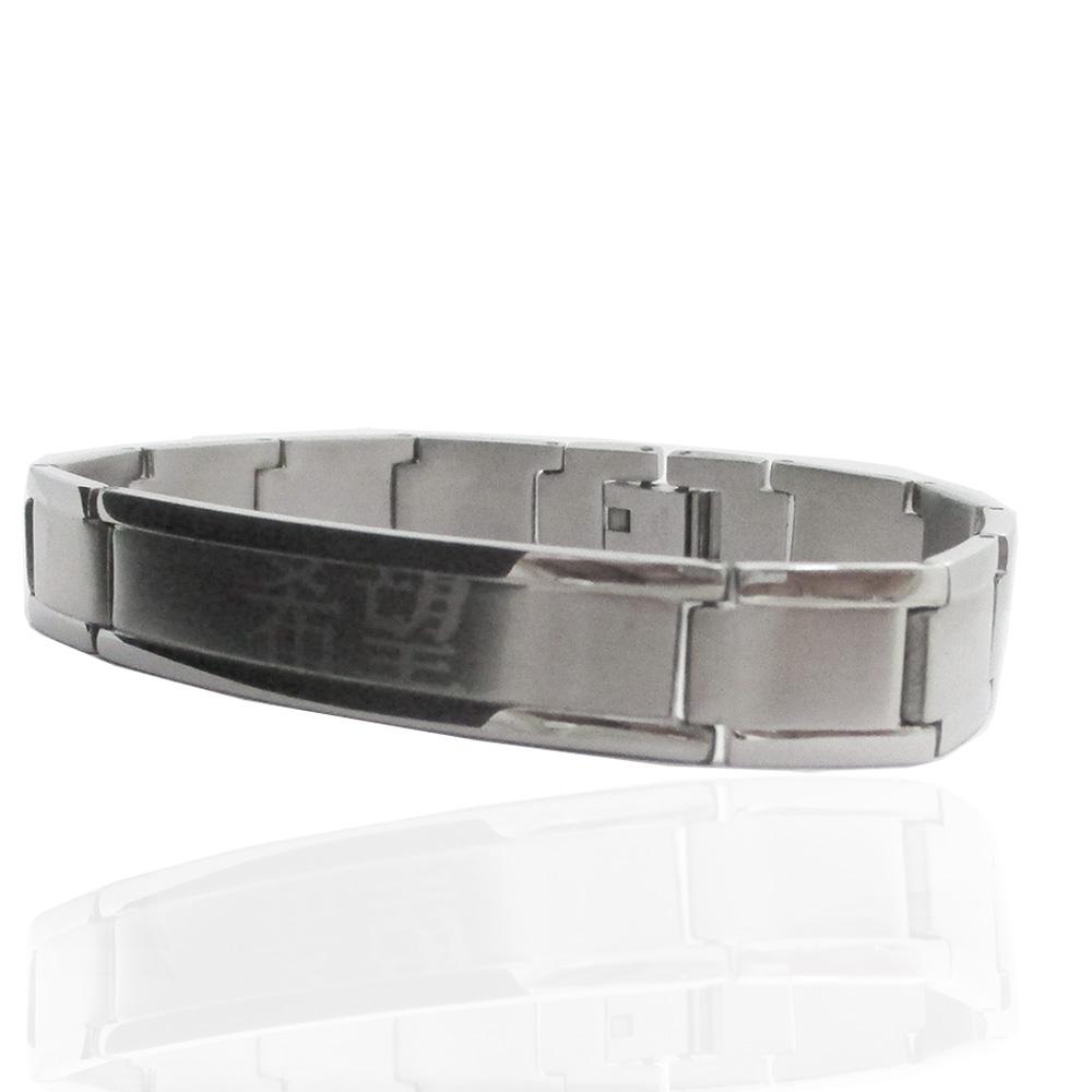 Bracciale uomo in acciaio satinato con speranza laserata su targa centrale in ideogrammi cinesi -personalizzabile-