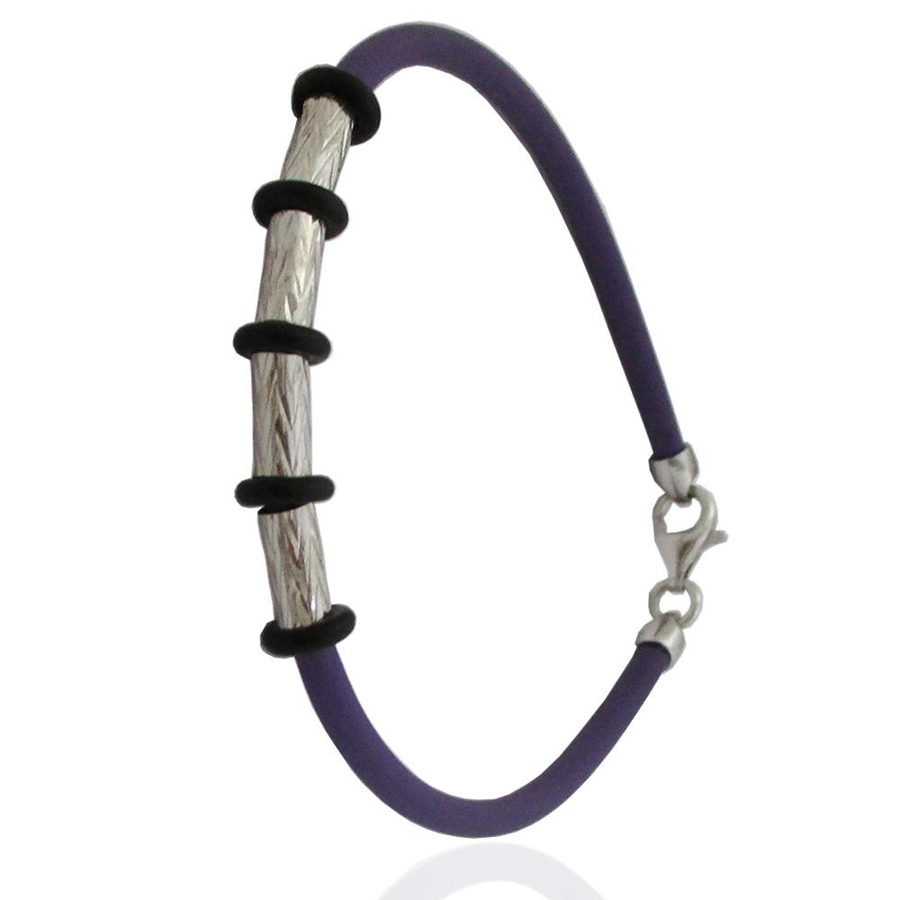 Bracciale in caucciù viola cm 20 con chiusura e inserti a cilindro in argento 925 rodiato