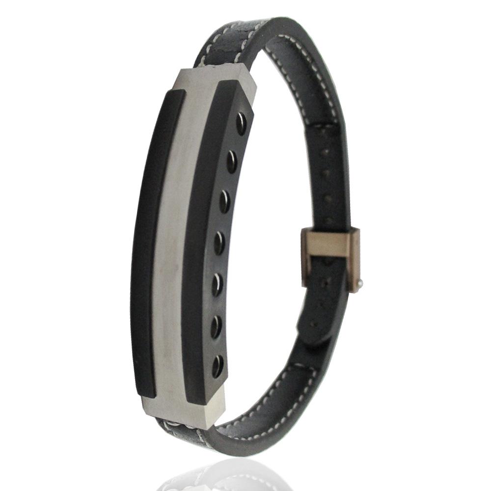 Bracciale uomo a fibbia in pelle nera con chiusura e targa in acciaio satinato placcato rutenio