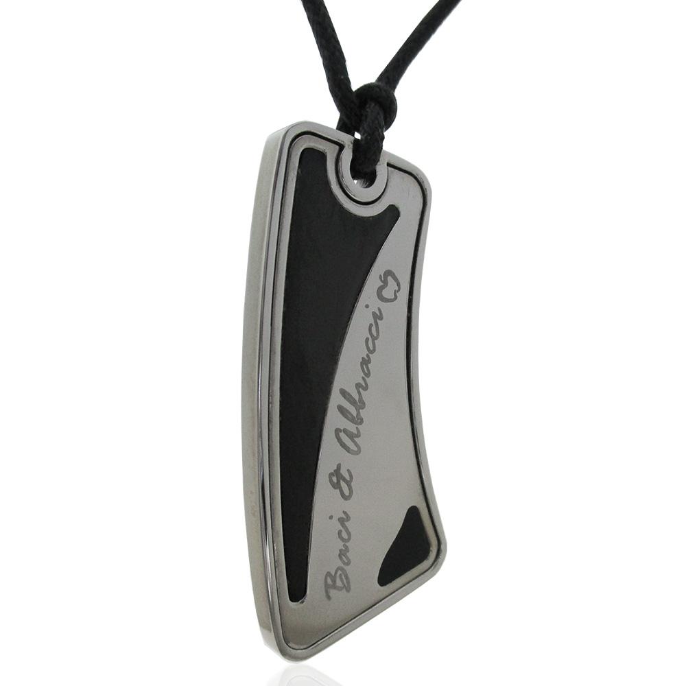 Ciondolo targa mm 47x22 baci&abbracci in acciaio con inserti placcato rutenio e collana in cuoio cerato - personalizzabile-