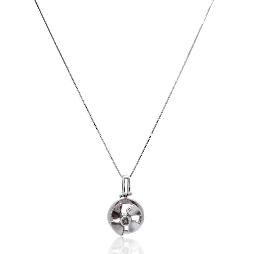 Collier in oro bianco con ciondolo quadrifoglio nel cerchio mm 12 con diamante naturale ct 0,02