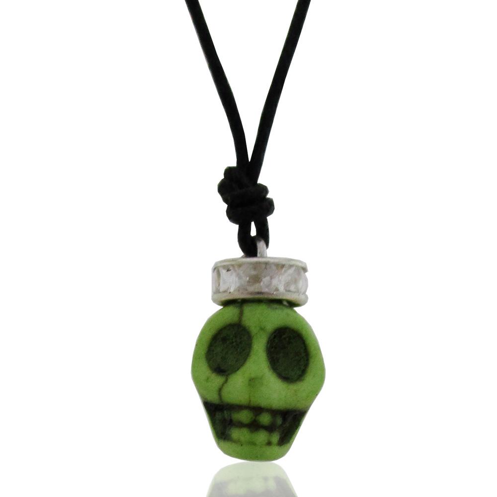 Collana in seta cerata nera con ciondolo in aulite verde mm 12x10 teschio con corona di strass
