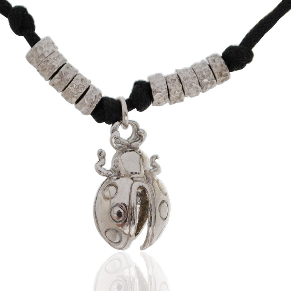 Collana nera in cuoio cerato con pepite e scarabeo centrale in argento massiccio 925
