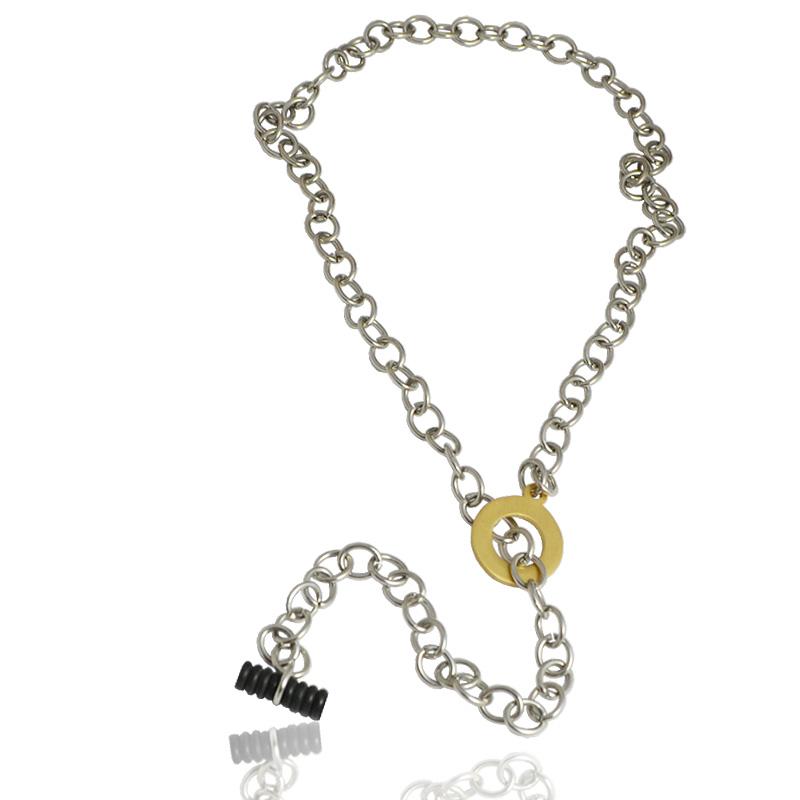 Collana saliscendi rolo' per uomo cm 55 in acciaio lucido con tondino laminato oro e terminale in caucciu