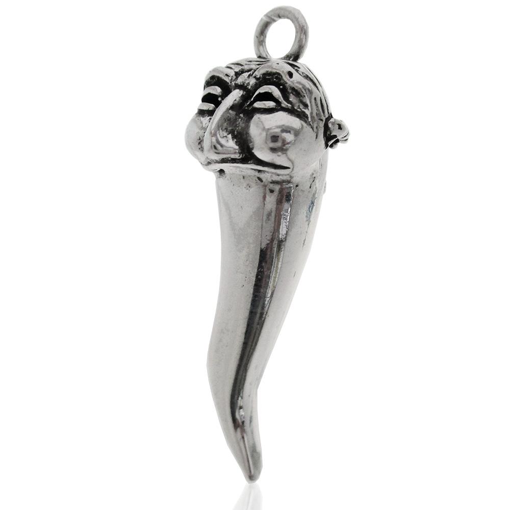 Ciondolo corno mm 43x14 con maschera pulcinella in argento microfuso brunito titolo 800