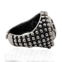 Anello tondo mm 19x19 in argento 925 brunito con microsfere e timone centrale