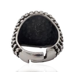 Anello tondo mm 19x19 in argento 925 brunito con microsfere e timone centrale