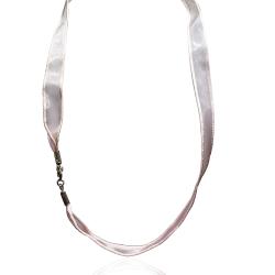 Collarino girocollo in raso rosa pallido cm 45 con chiusura in argento 925 rodiato