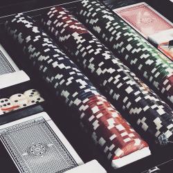 Valigia porta carte fiches e dadi in legno nero con borchia in argento 925